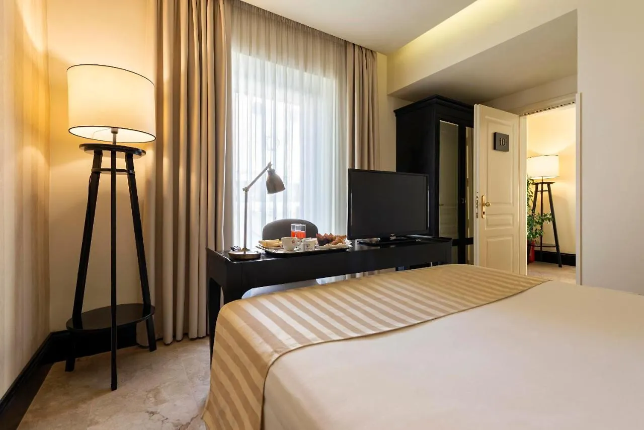 Profumo Maison Colosseo Rom 3*,