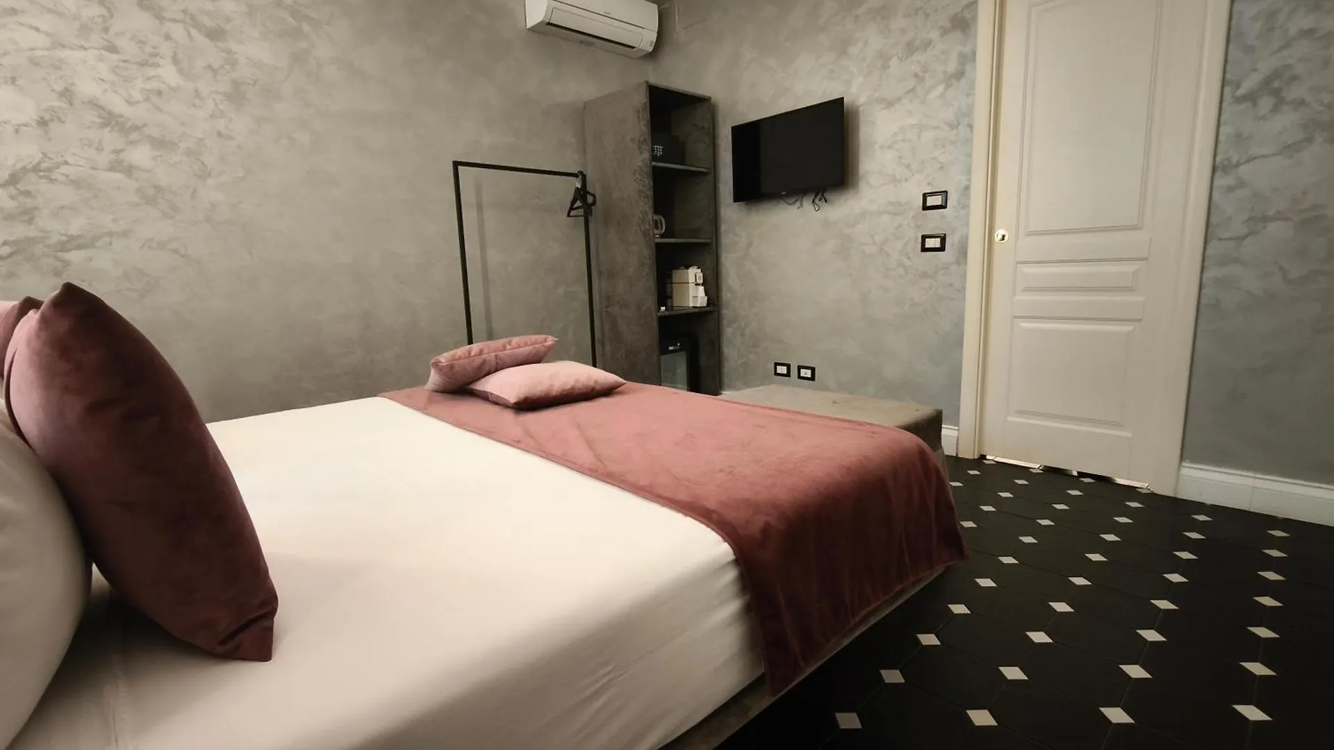 Profumo Maison Colosseo Rom Pensionat